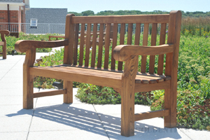 Premium Teak Bench Hyde Park from Goldenteak